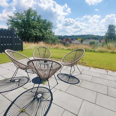 アパート Inikama - Elegantes Rosengarten